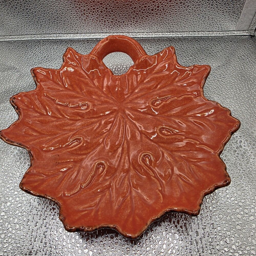 🍃 Ceramic Leaf Snack Plate Reticulated Handle Portugal Serving Dish 8.25"